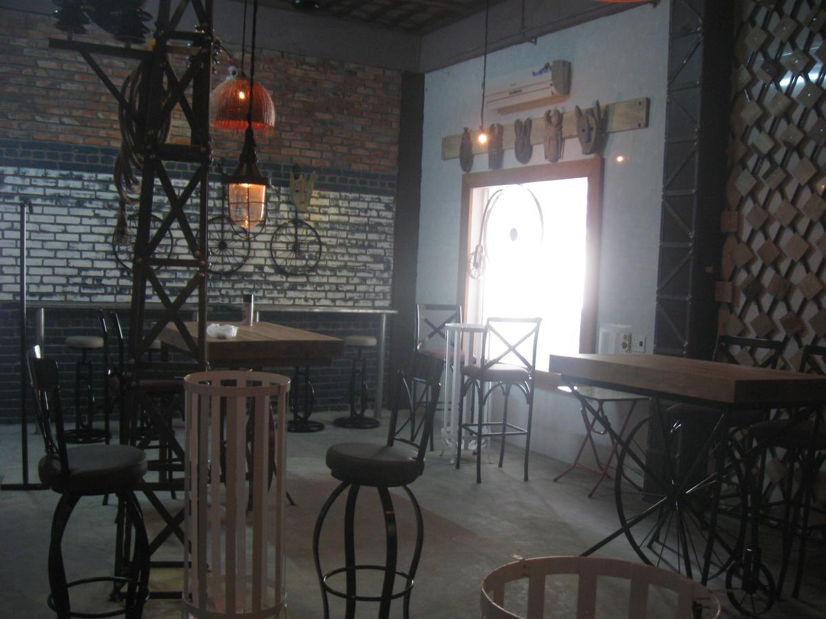 Phong Nha Gecko Hostel Dong Hoi Exterior photo